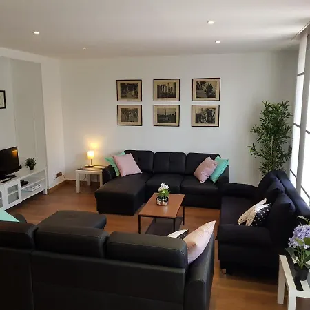 Hypercentre, 137m2, 4 Chambres, Parking, Balcon * Reims